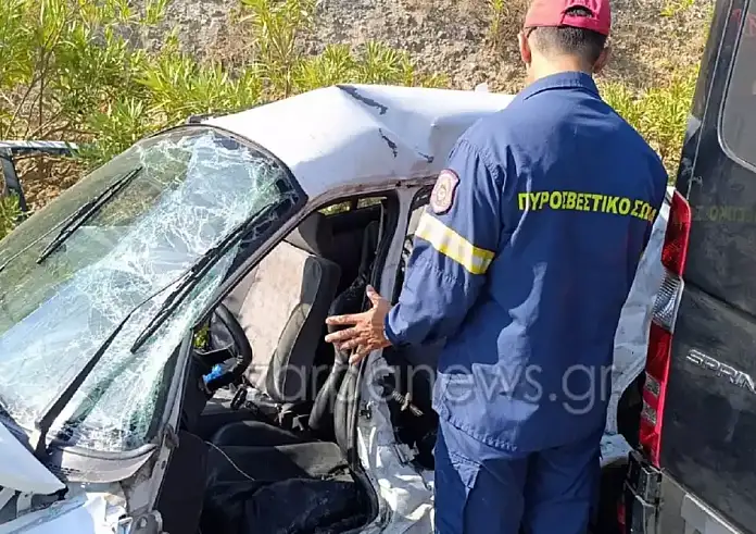 Χανιά: Τρεις νεκροί και μια κοπέλα διασωληνωμένη στη ΜΕΘ από το τροχαίο στον ΒΟΑΚ, «το αμάξι έγινε κομμάτια»