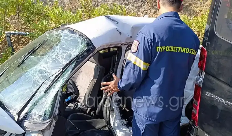 Χανιά: Τρεις νεκροί και μια κοπέλα διασωληνωμένη στη ΜΕΘ από το τροχαίο στον ΒΟΑΚ, «το αμάξι έγινε κομμάτια»