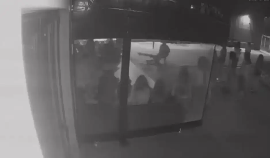 Ξυλοδαρμός 14χρονης στη Γλυφάδα: Το ευχαριστήθηκα, καλά της κάναμε, γράφουν στα social media