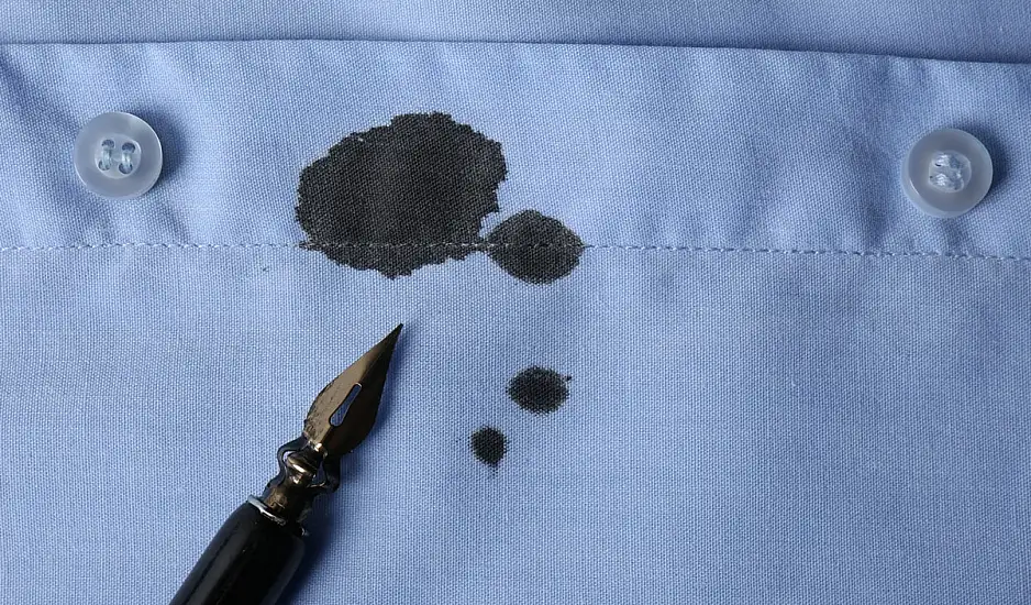 Λεκές από μελάνι; Βγάλε τον με 2 απλά υλικά