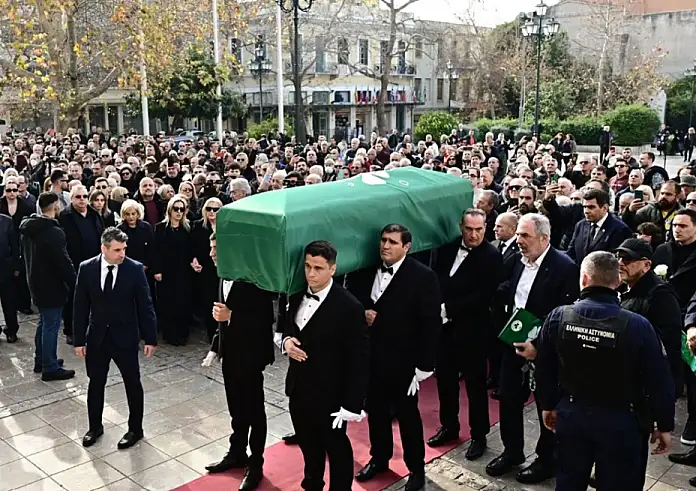 Μίμης Δομάζος: Live το τελευταίο αντίο στον «στρατηγό» του ελληνικού ποδοσφαίρου