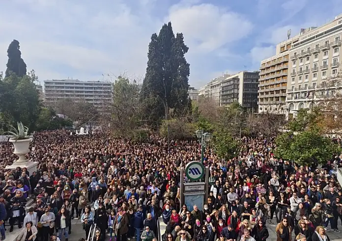 Τέμπη: Νέες αντιδράσεις για την κάλυψη των διαδηλώσεων από την ΕΡΤ