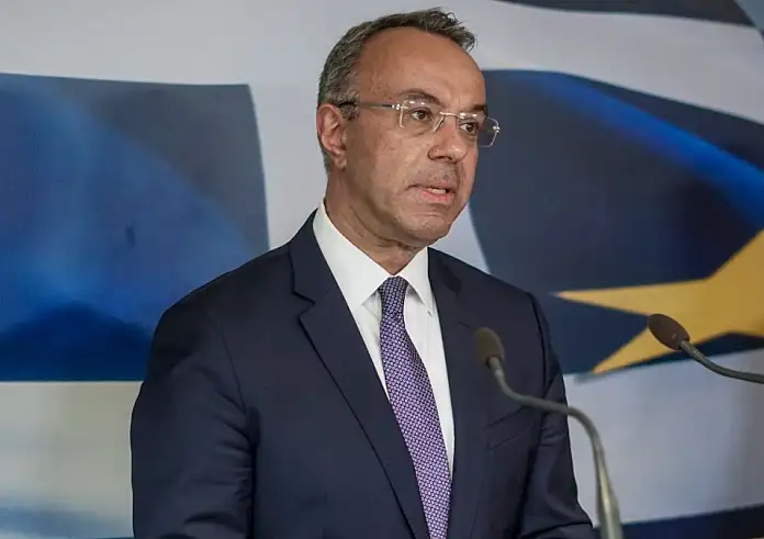 Σταϊκούρας για Τέμπη: Καμία ευθύνη του υπουργείου να ελέγχει τα φορτία στις εμπορικές αμαξοστοιχίες