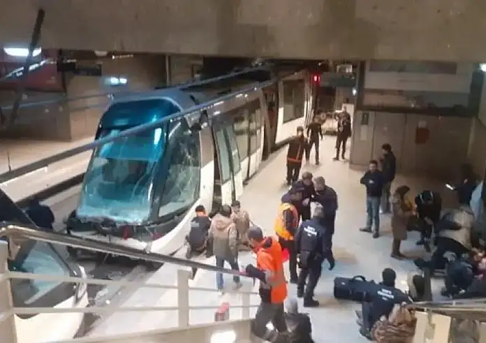Στρασβούργο: Τουλάχιστον 20 τραυματίες από τη σύγκρουση δύο τραμ