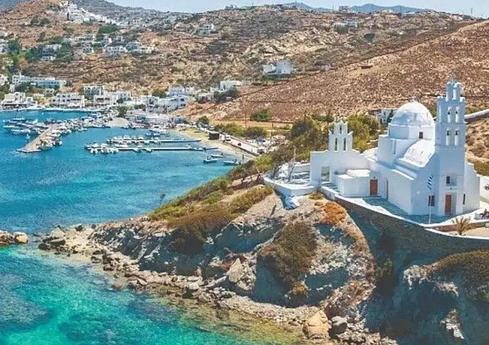Ίος: Σε κατάσταση έκτακτης ανάγκης