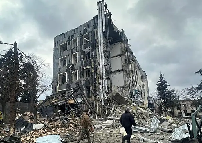 Ουκρανία: Ρωσική πυραυλική επίθεση εν μέσω συνομιλιών στο Ριάντ - Χτυπήθηκε και νοσοκομείο