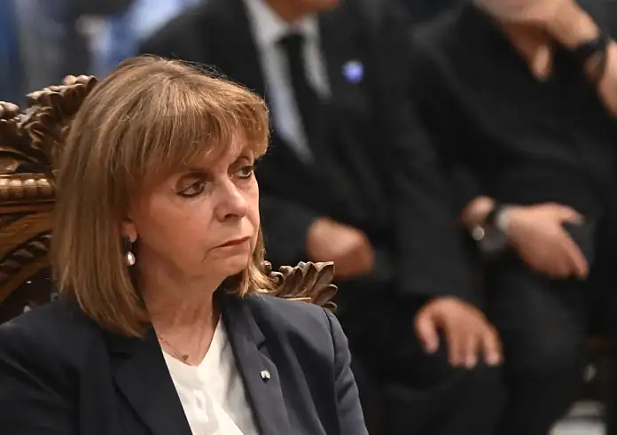 Σακελλαροπούλου για Τέμπη: Μαύρη σελίδα της ιστορίας μας – Πάνδημο αίτημα για αλήθεια, λογοδοσία και απονομή δικαιοσύνης