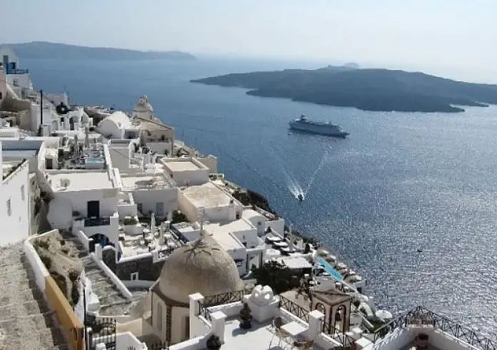 Τραγωδία στην Σαντορίνη: Νεκρός 19χρονος που εκτελούσε οικοδομικές εργασίες σε υπόσκαφο