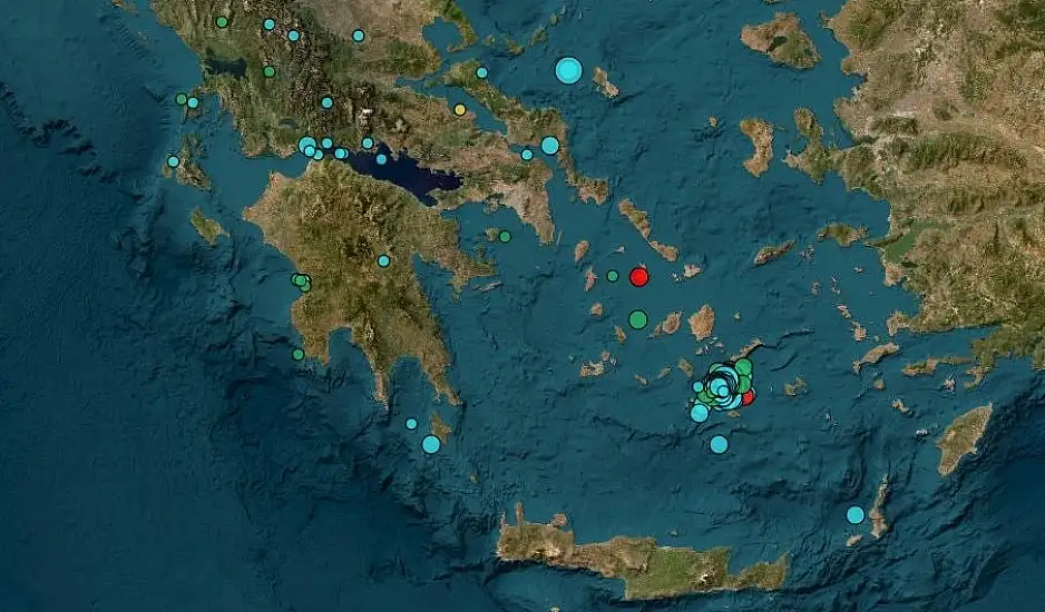 Μπαράζ σεισμών στην Αμοργό - Έγιναν 5  επιφανειακοί σεισμοί πάνω από 4 Ρίχτερ σε 25 λεπτά. Δείτε live πού κάνει σεισμό