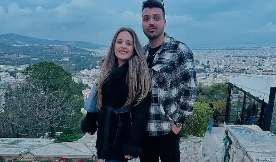 Νιόπαντρο το ζευγάρι που έχασε τη ζωή του στο σοκαριστικό τροχαίο στο Βόλο