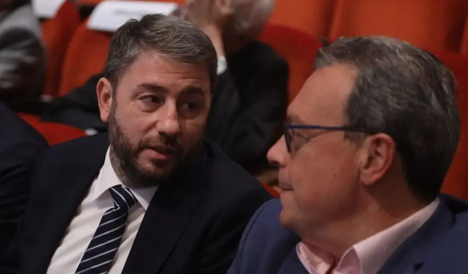 Δεν μπορεί να υπάρξει συμπόρευση ΠΑΣΟΚ - ΣΥΡΙΖΑ: Πόρτα από Ανδρουλάκη σε Φάμελλο για κοινή εκλογική κάθοδο