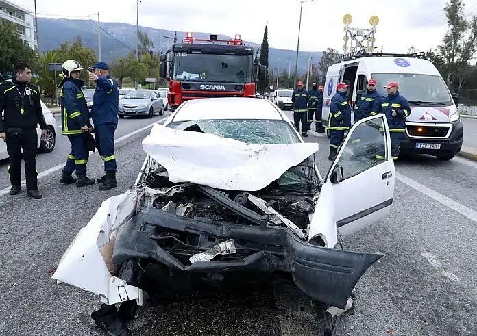 Ξεκληρίστηκε οικογένεια σε τροχαίο στην Κατεχάκη