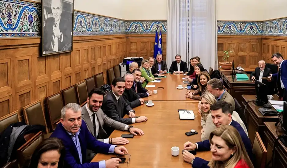 ΠΑΣΟΚ: Καυγάς Ανδρουλάκη - Λιακούλη στην Κ.Ο. – «Δεν σου επιτρέπω! Εγώ είμαι ο Πρόεδρος και εγώ αποφασίζω!»