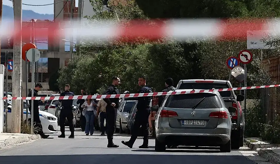 Κάρφωσε το κατσαβίδι στο μάτι 50χρονου: Νέα στοιχεία για τον 51χρονο που επιτέθηκε σε επιβάτη λεωφορείου και αστυνομικούς