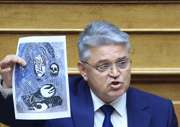 Ο Νατσιός έκανε μήνυση στην Εθνική Πινακοθήκη: «Προσβάλλουν το θρησκευτικό αίσθημα των Ελλήνων»