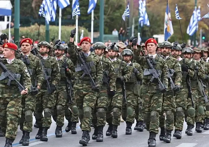 Ολοκληρώθηκε η μεγαλειώδης παρέλαση της 25ης Μαρτίου: Υπερηφάνεια και συγκίνηση από πλήθος κόσμου