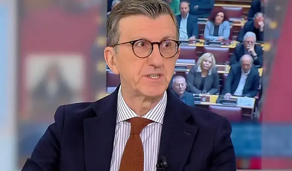 Πορτοσάλτε: Ο κόσμος ετοιμάζεται για τον Γ’ Παγκόσμιο Πόλεμο και εμείς ασχολούμαστε με το email μιας εφημερίδας