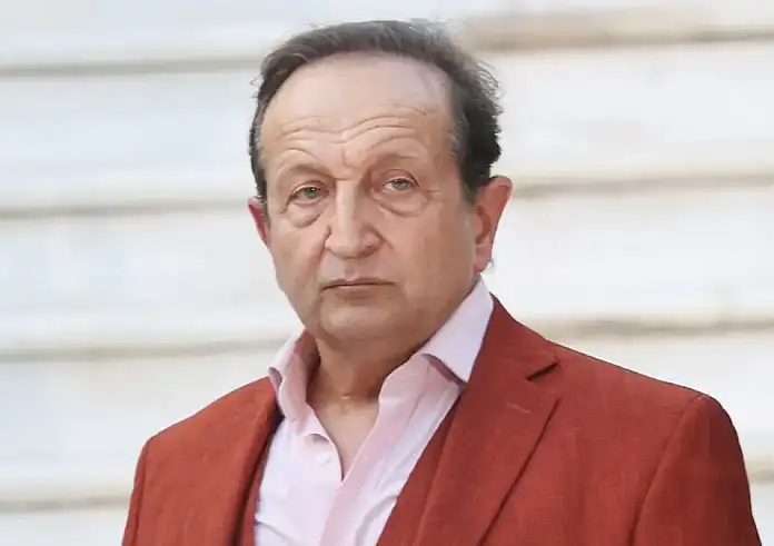 Σπύρος Μπιμπίλας: Με τον κύριο Καρκά έκανα υπομονή, εφόσον δεν σταμάτησε, θα πρέπει να αμυνθώ