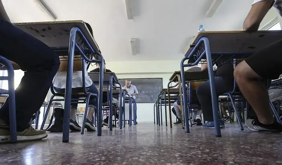 Βόλος: Αναστάτωση με 11χρονο που σκορπά τον τρόμο σε σχολείο – Δαγκώνει δασκάλους και σκίζει τα ρούχα τους