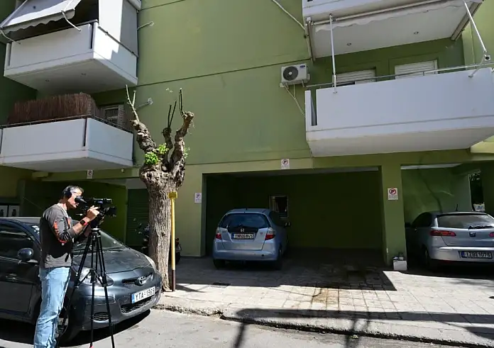 Δολοφονία 42χρονου στην Καλλιθέα: Η μαρτυρία της συζύγου του θύματος «κλειδί» για τις αρχές