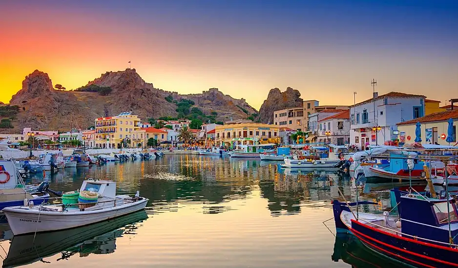 Πάμφθηνο, με φοβερές παραλίες και απίστευτο φαγητό: Το παρεξηγημένο νησί