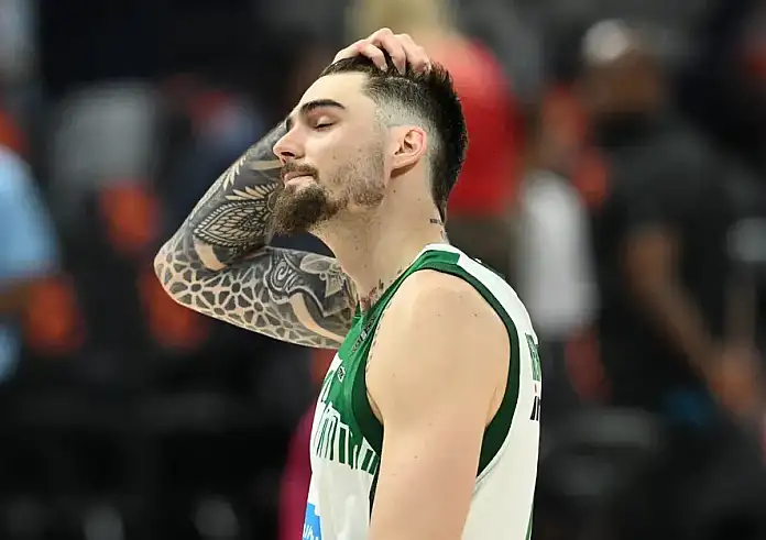 Φενέρμπαχτσε – Παναθηναϊκός 82-76: Παρέδωσαν το στέμμα. Παιχνίδι - αυτοκτονία