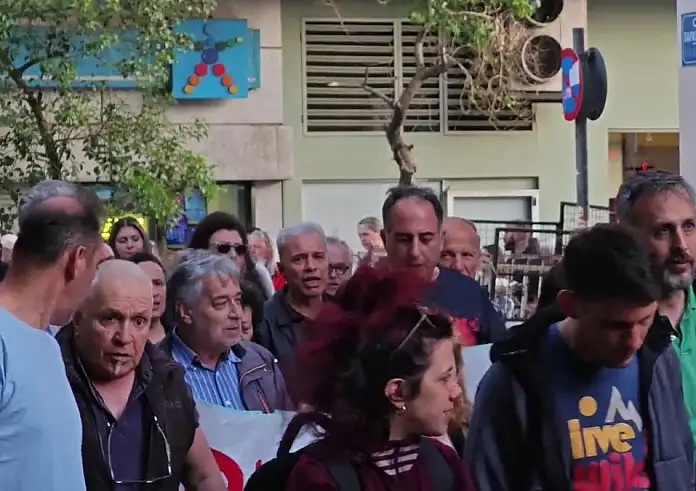 Σεπόλια: Κύμα οργής για έξωση σε οικογένεια που έχει παιδί με αναπηρία - «Ντροπή, ντροπή!»