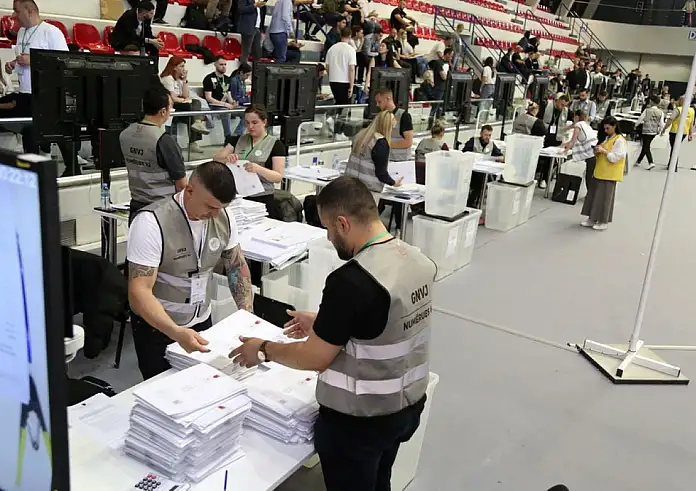 Εκλογές στην Αλβανία: Την Τρίτη η ανακοίνωση των αποτελεσμάτων – Προβάδισμα Ράμα στα exit poll