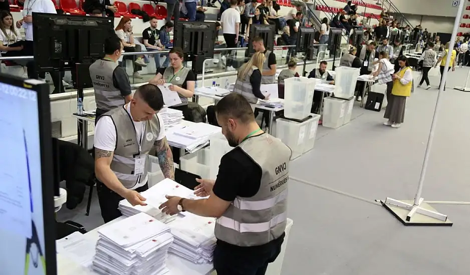 Εκλογές στην Αλβανία: Την Τρίτη η ανακοίνωση των αποτελεσμάτων – Προβάδισμα Ράμα στα exit poll