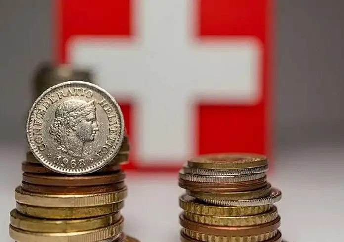 Υπουργείο Οικονομικών: Συγκέντρωση διαμαρτυρίας δανειοληπτών σε ελβετικό φράγκο