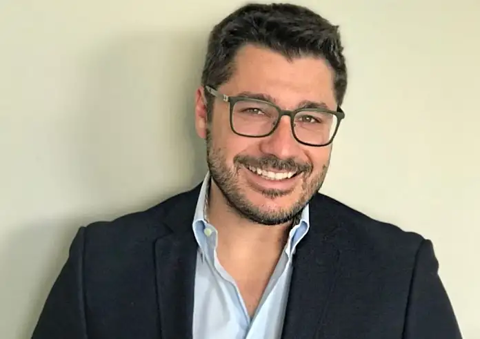 Λάμπρος Κωνσταντάρας: Απογοητεύτηκα, υποτίθεται πως αγαπιόμαστε τόσα χρόνια και τίποτα, ούτε μια στοργική ματιά;