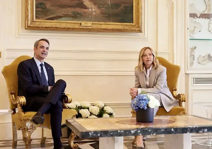 Μητσοτάκης - Μελόνι: Deal με την Ιταλία για επενδύσεις 360 εκατ. σε νέα τρένα και αμαξοστάσια - Μνημόνιο και για την ηλεκτρική διασύνδεση