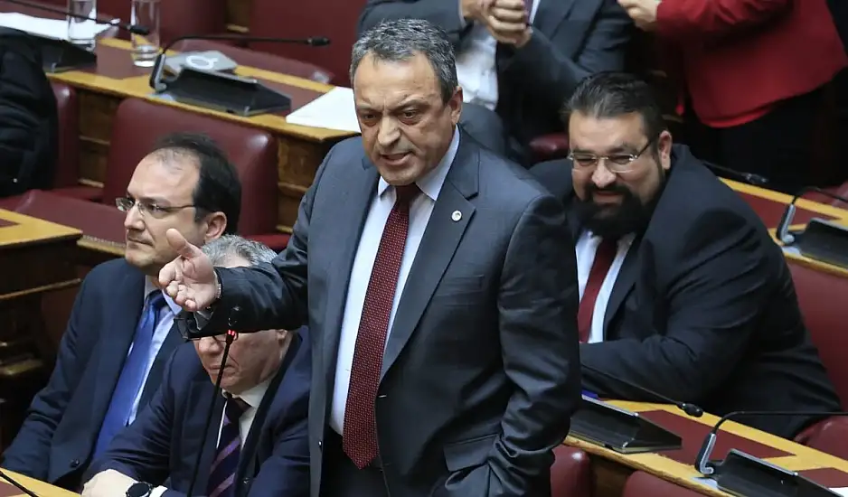 Σπαρτιάτες: Αθώοι οι 11 βουλευτές και ο Κασιδιάρης για εξαπάτηση εκλογέων