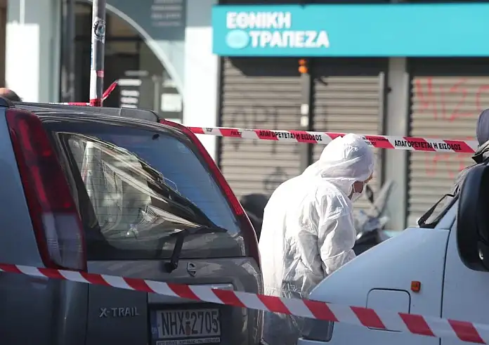 Θεσσαλονίκη: Η Αντιτρομοκρατική στις έρευνες – Μεταφορέας η 38χρονη