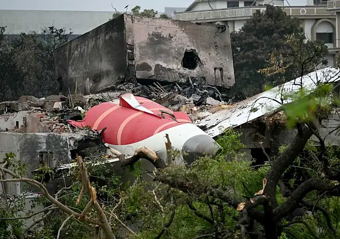 Ινδία: Πτώση αεροσκάφους της Air India – Το μοιραίο λάθος του συγκυβερνήτη στην απογείωση