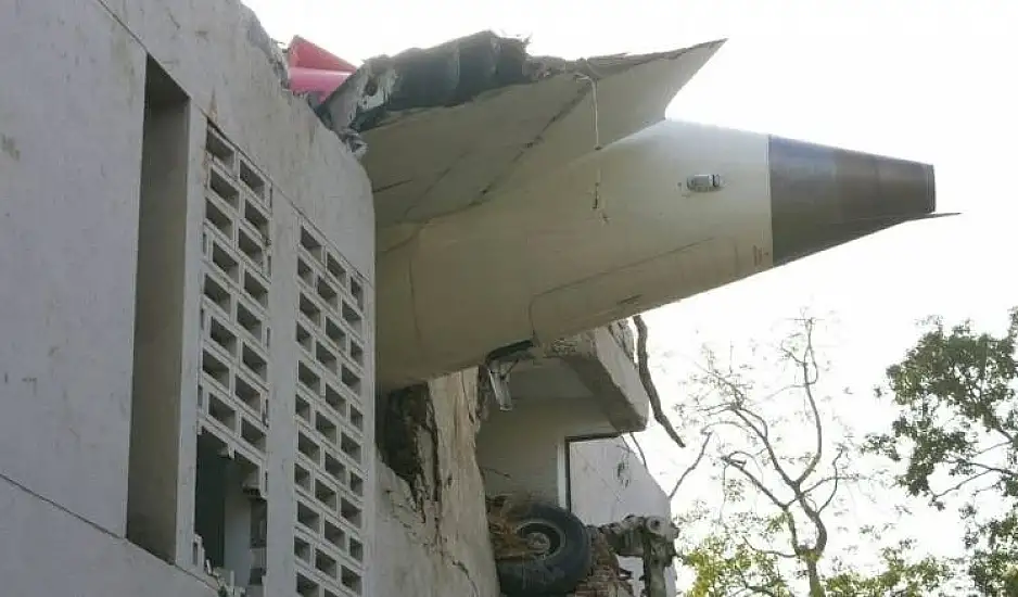Mayday! Χάνω ισχύ, δεν μπορούμε να πάρουμε ύψος! Παγκόσμιο σοκ από την συντριβή αεροσκάφους