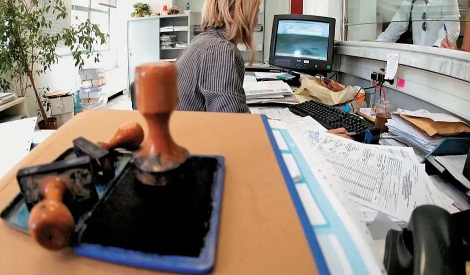 Νέο πειθαρχικό δίκαιο των δημοσίων υπαλλήλων: Απολύσεις, πρόστιμα και νέες ποινές