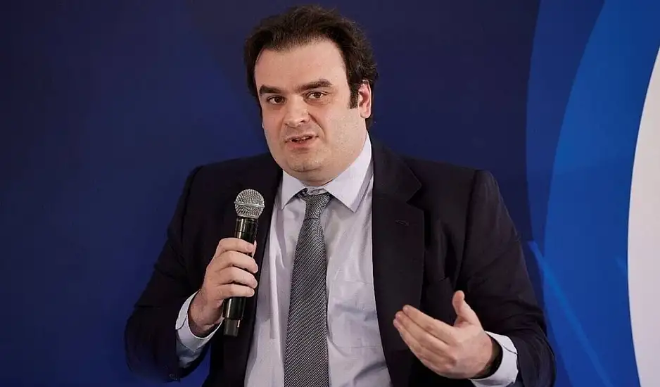 Πιερρακάκης: Μηδενισμός των χρεώσεων για τις συναλλαγές στα ΑΤΜ