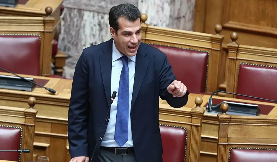 Πλεύρης για Μεταναστευτικό: Επιστροφή ή φυλακή για όσους δεν δικαιούνται άσυλο