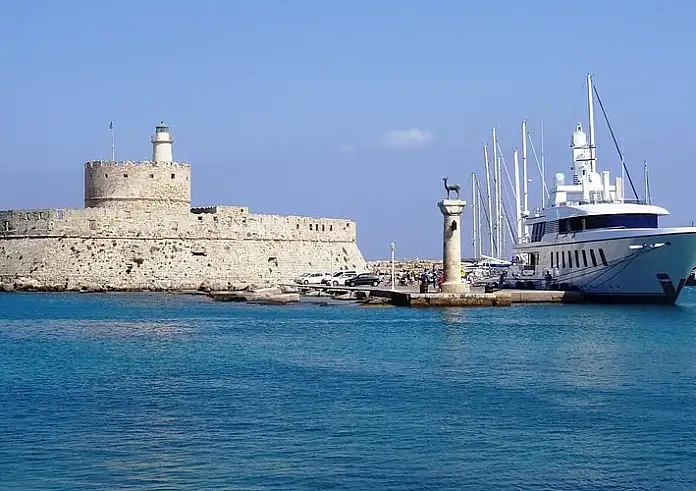 Ρόδος: Ένταση στο λιμάνι με αφορμή την άφιξη Ισραηλινών τουριστών