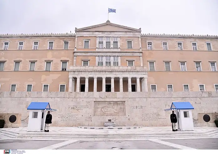Εντοπίστηκε ύποπτος φάκελος στη Βουλή