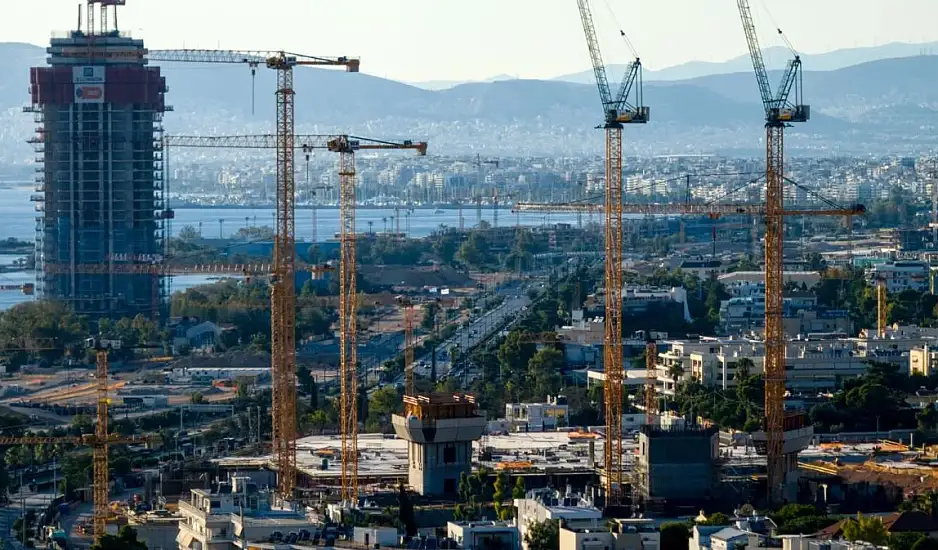 Ελληνικό: «Μας έδειξαν όμορφες μακέτες με πράσινο αλλά το μόνο που βλέπουμε είναι τσιμέντο»