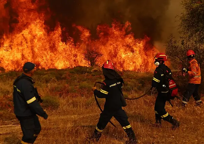 Συναγερμός για τον καιρό Hot-Dry-Windy – Υψηλός κίνδυνος φωτιάς σε αυτές τις περιοχές