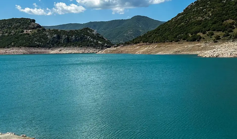 Καμπανάκι για τα αποθέματα νερού: Υπό πίεση η Αττική