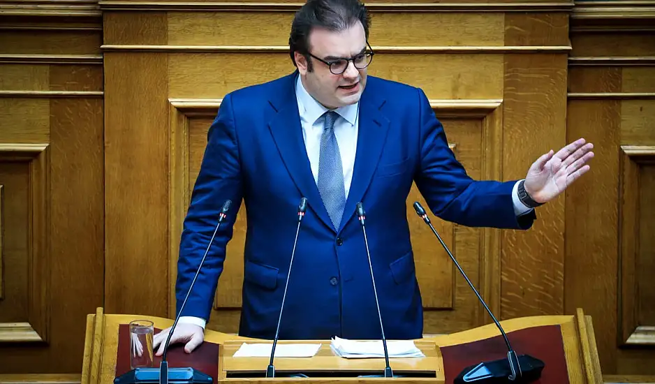 Πιερρακάκης: Μηδενικές οι χρεώσεις μέσω ΔΙΑΣ στις συναλλαγές στα ATM