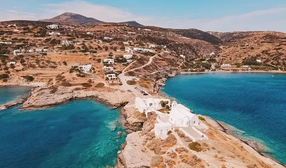 Ελληνικό νησί αναδείχθηκε ως ο καλύτερος προορισμός για οικογένειες για το 2025