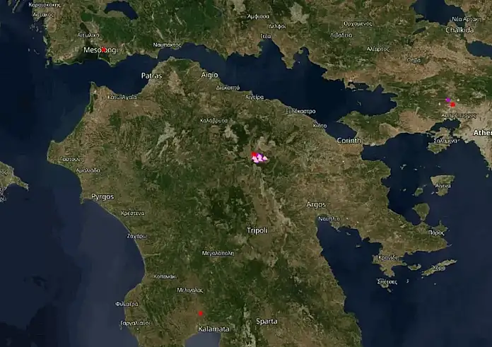 Φωτιά στον Φενεό Κορινθίας: Εκκενώθηκαν οικισμοί, ήχησε το 112. Ετοίμαζαν ρειβ πάρτι