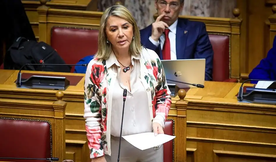 Βόλος:  Συνελήφθη γνωστός δημοσιογράφος – Τον κατήγγειλε η βουλευτής της ΝΔ, Ζέττα Μακρή, για εκβιασμό