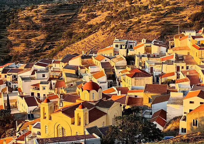 Τζια: Συναγερμός για αυξημένα κρούσματα γαστρεντερίτιδας – Τι λένε γιατροί και Δήμος