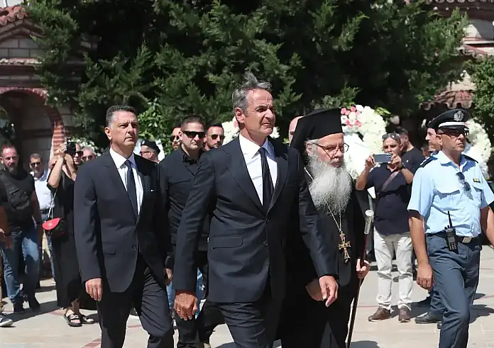 Ψηλέ, θα μας λείψεις: Ο επικήδειος του Κυριάκου Μητσοτάκη στον Απόστολο Βεσυρόπουλο